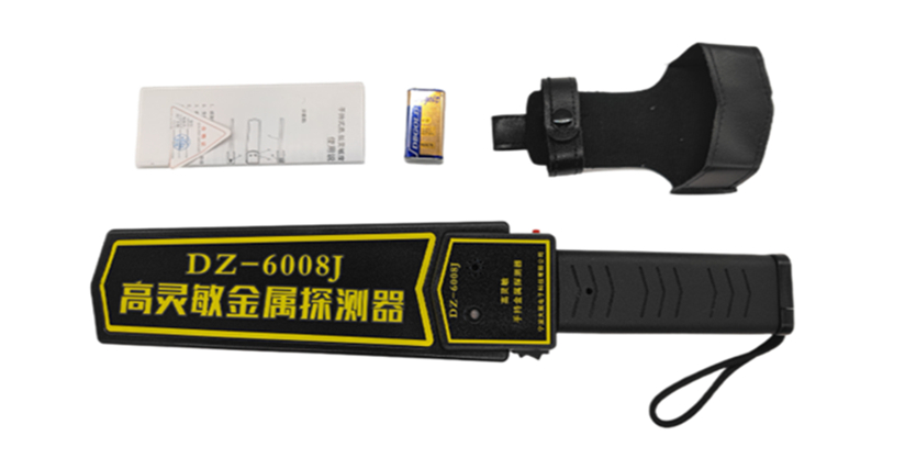 手持金屬探測(cè)器主機(jī)*1 9V 方塊電池*1 皮套*1 說(shuō)明書(shū)*1 合格證*1